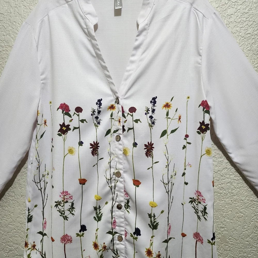 Noracora White 3/4 Sleeve Embellished Button Down Shirt (Unbranded) - Picture 8 of 10